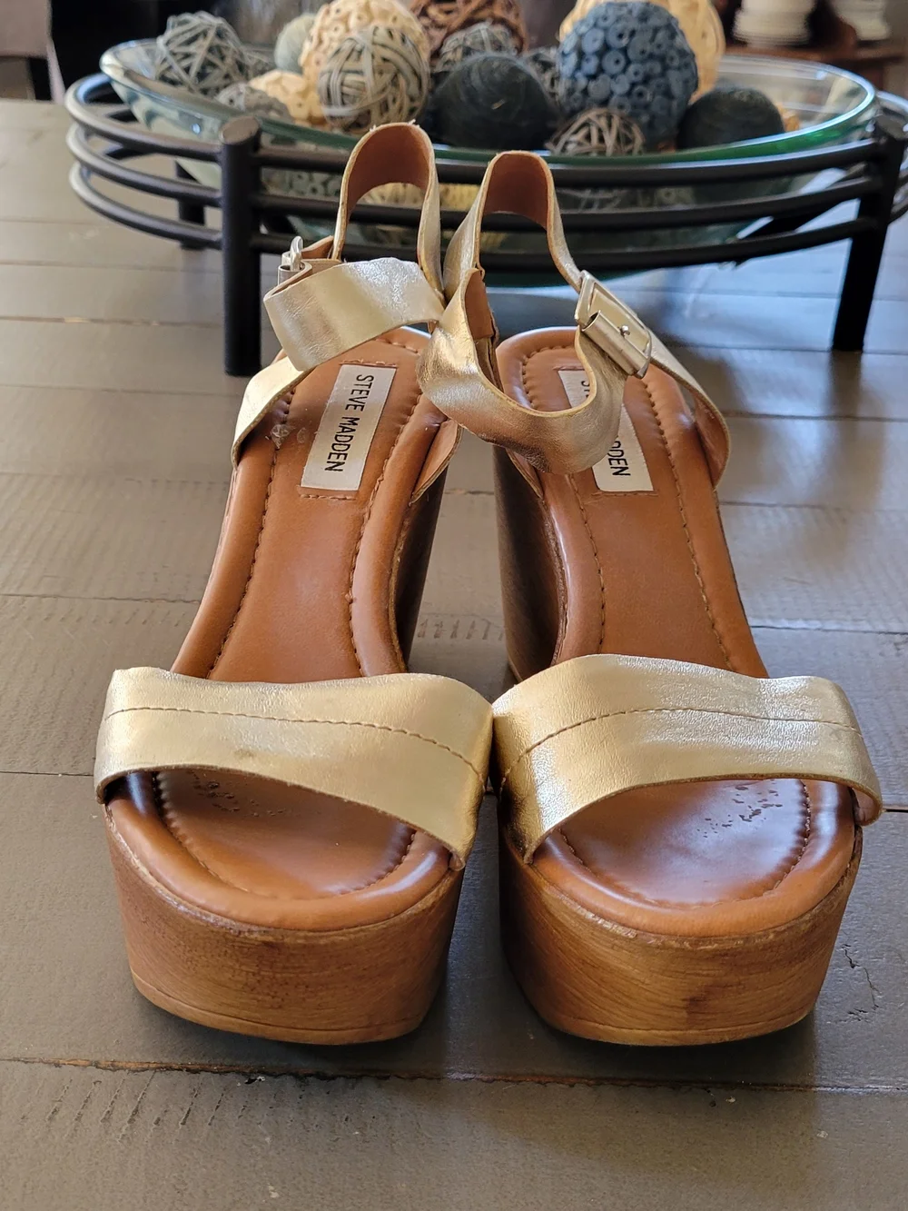 Steve Madden Metallic Gold Platform Wedge Sandals Size 8